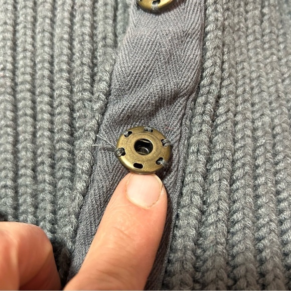 Soft Surroundings Women’s Sweater Vest Size Small Gray Knit Wool Blend - Picture 4 of 5